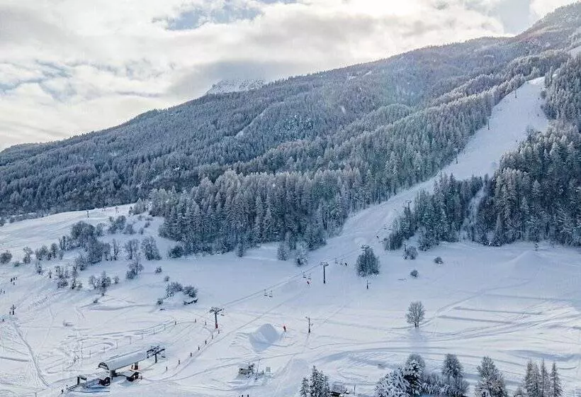 Auberge De Jeunesse Hi Serre Chevalier