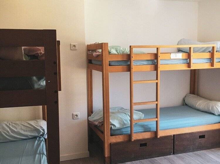 فندق صغير Auberge De Jeunesse Hi Serre Chevalier