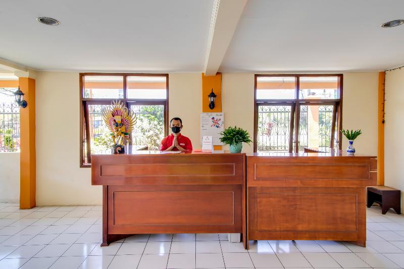 فندق Oyo 3899 Penginapan Christina