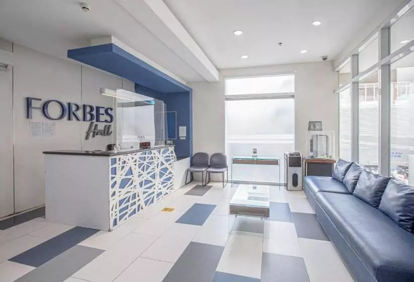 هتل Oyo 699 Forbes Hall