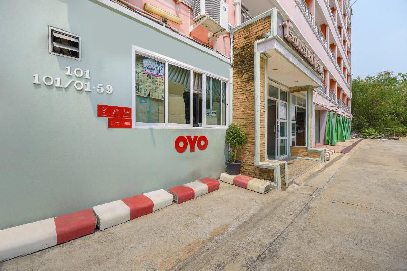 هتل Oyo 762 Chompoo