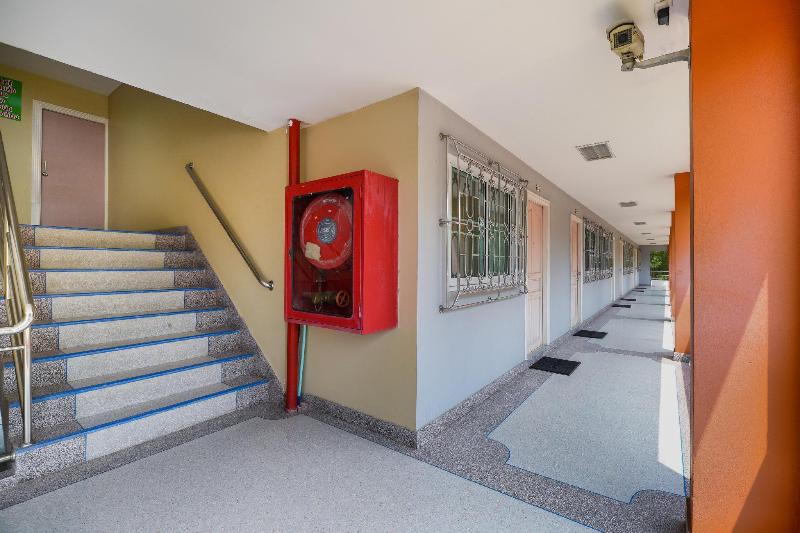 هتل Oyo 762 Chompoo