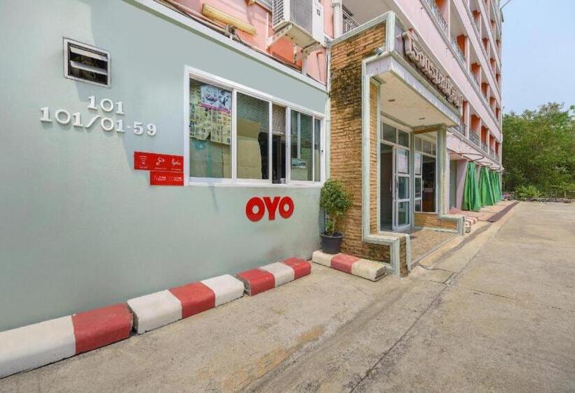 هتل Oyo 762 Chompoo