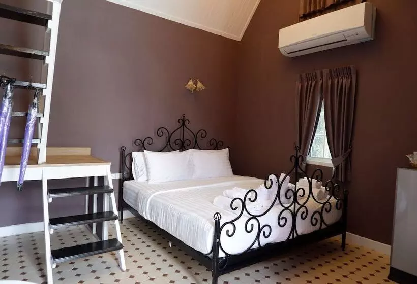 هتل Tomangoh Vintage Resort
