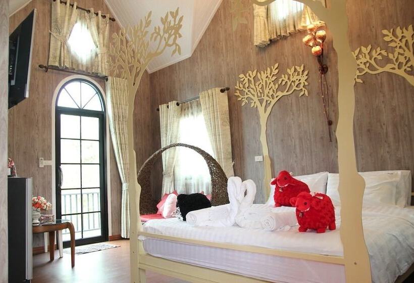 هتل Tomangoh Vintage Resort