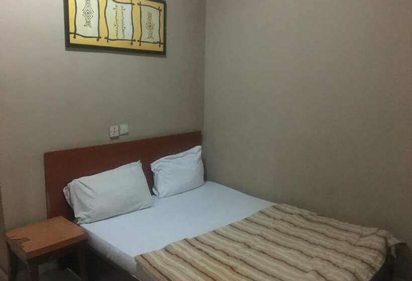 Villa Savoye Hotels And Resorts