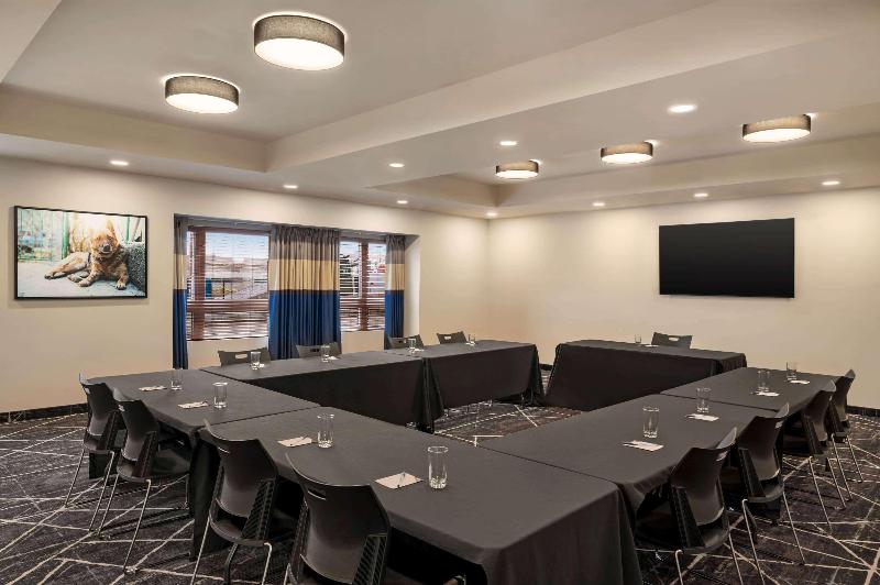 Microtel Inn & Suites By Wyndham Aurora