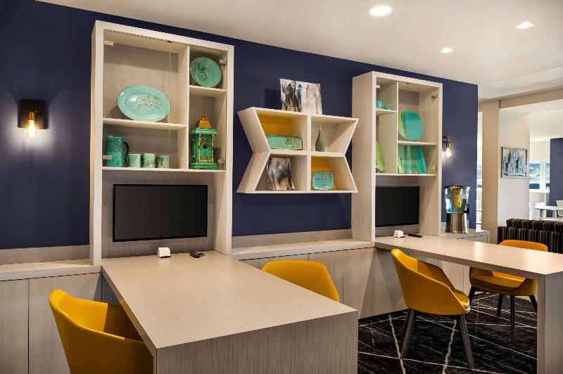 Microtel Inn & Suites By Wyndham Aurora