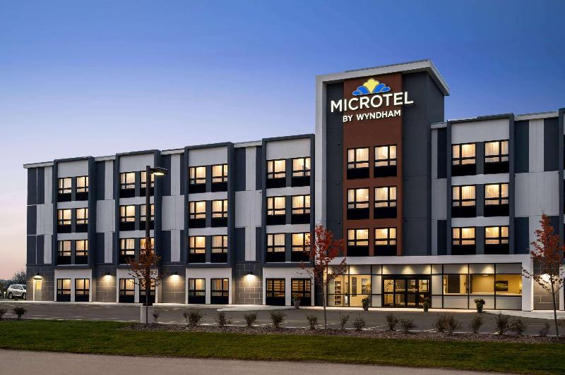 Microtel Inn & Suites By Wyndham Aurora