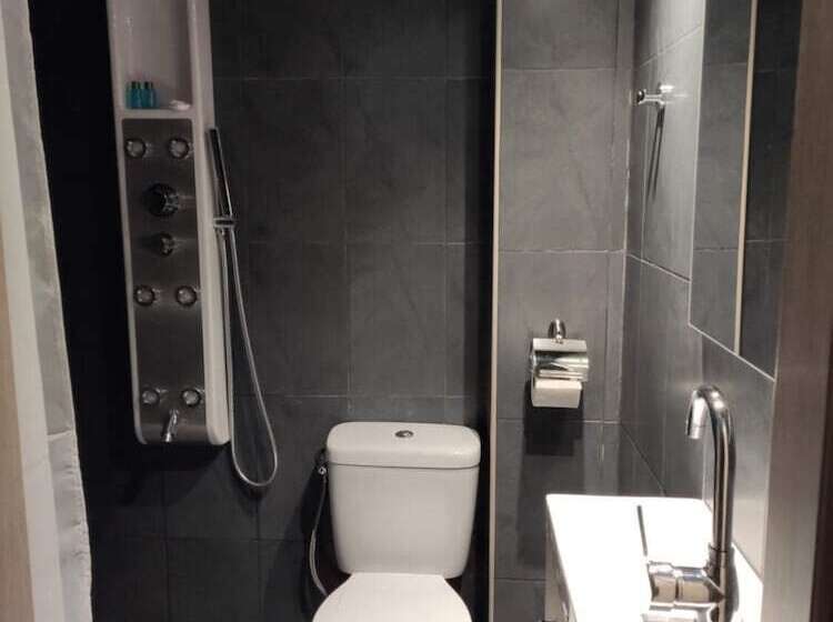 Pensão Moudania Mare