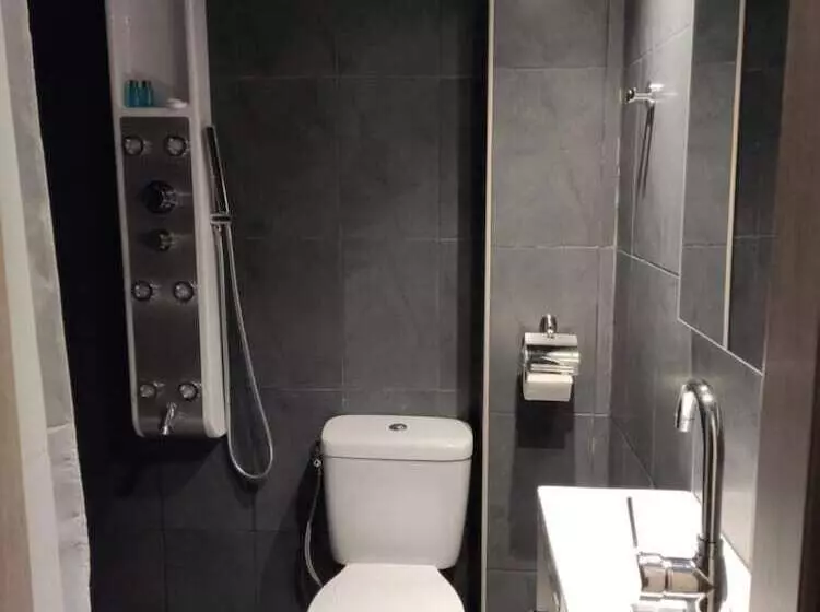 Majatalo Moudania Mare