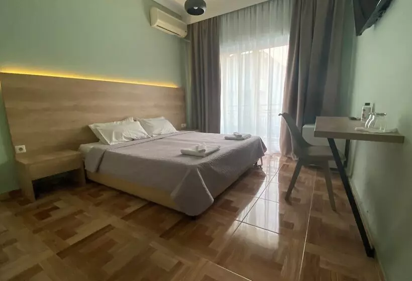 Majatalo Moudania Mare