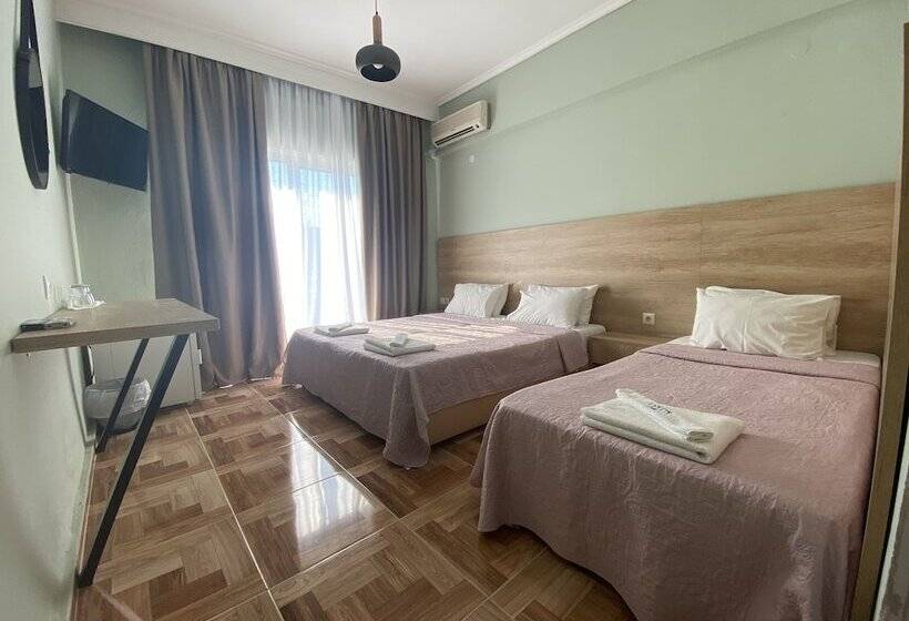 Pensão Moudania Mare