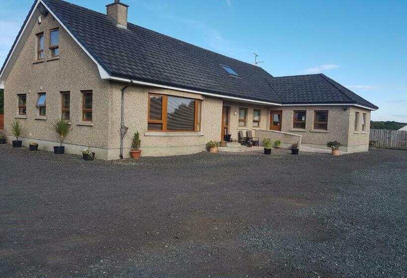 تختخواب و صبحانه Rockhill Hospitality