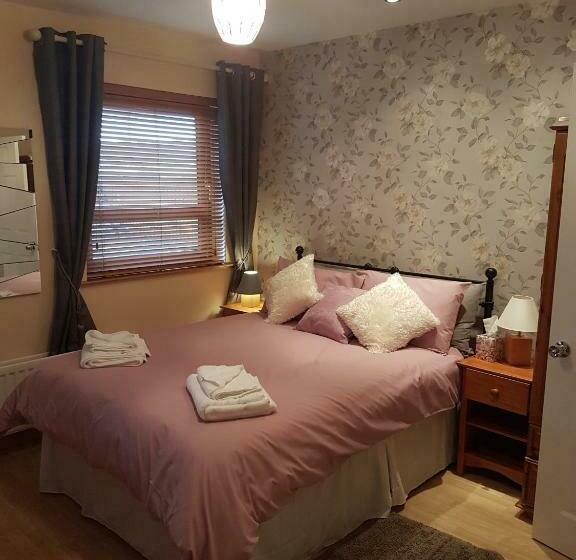 تختخواب و صبحانه Rockhill Hospitality