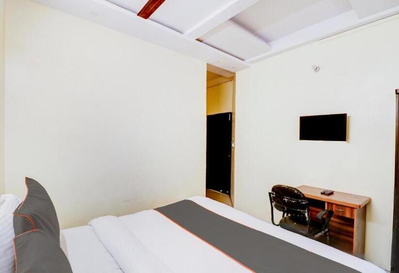 ホテル Collection O Tara Patel