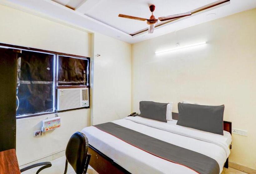 ホテル Collection O Tara Patel