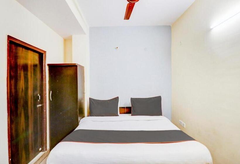 ホテル Collection O Tara Patel