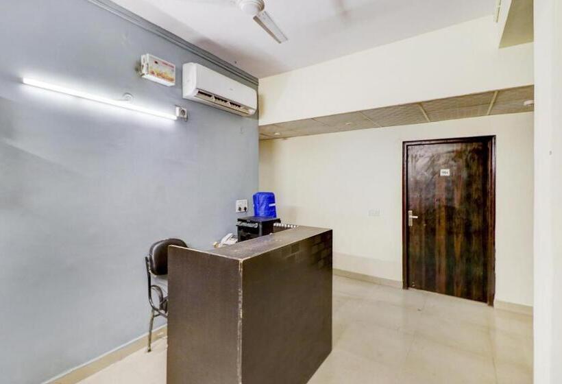 ホテル Collection O Tara Patel