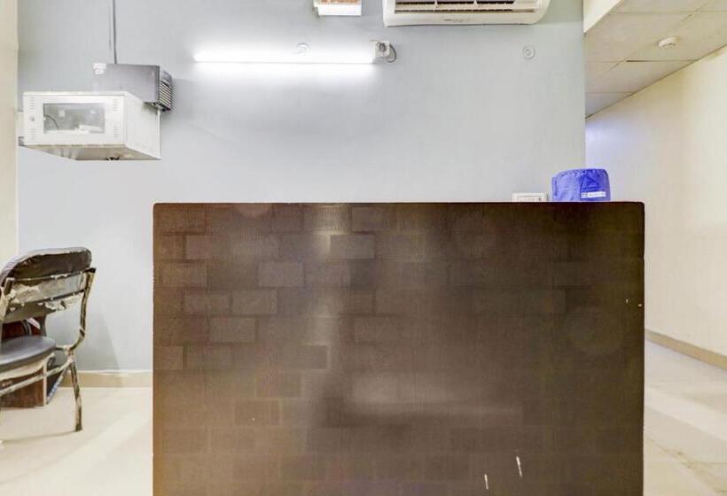 ホテル Collection O Tara Patel