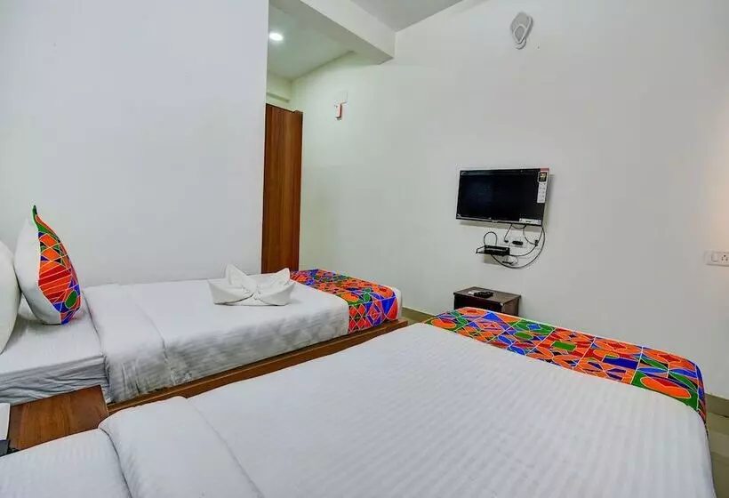 هتل Fabexpress Pas Residency Nr Marina Beach & Mahatma Gandhi Monument