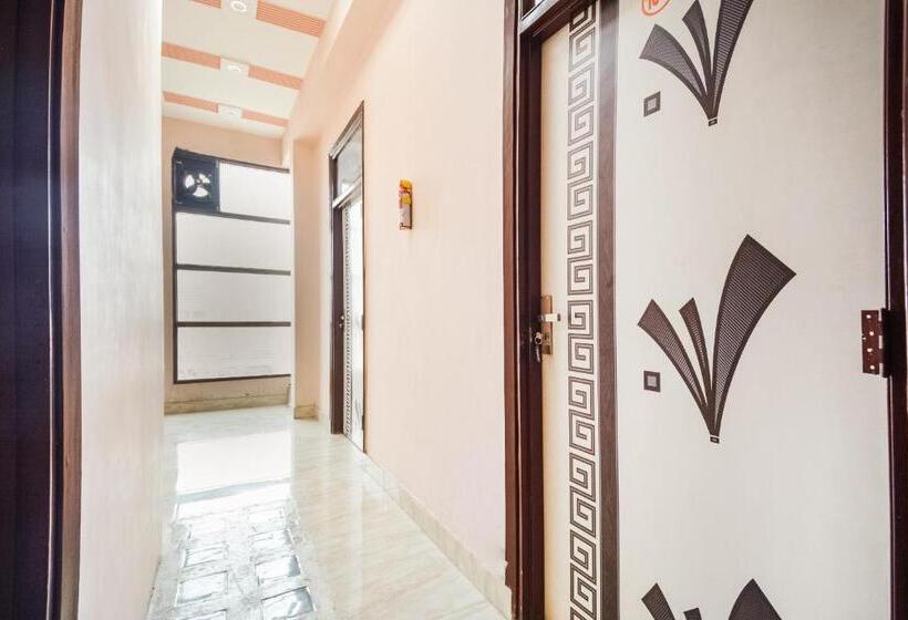 Отель Oyo 8789 Noor Palace