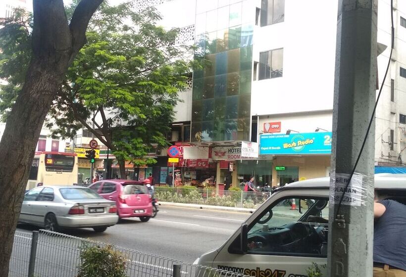 هتل Oyo 89903 Ms City