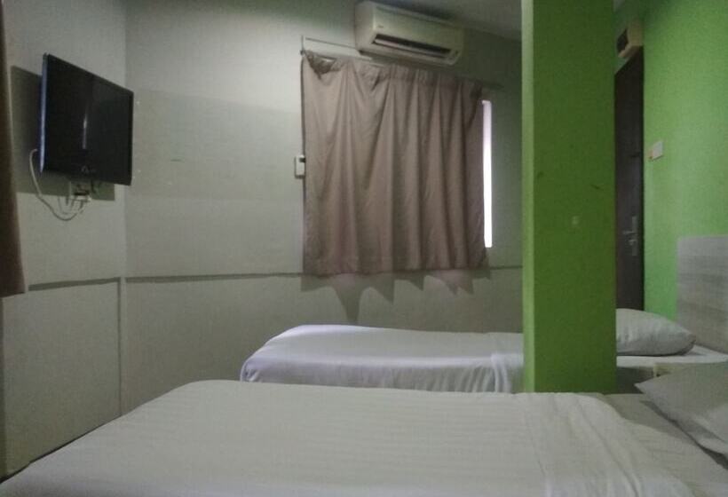 هتل Oyo 89903 Ms City