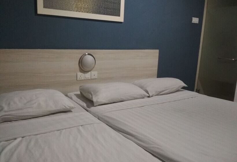 هتل Oyo 89903 Ms City