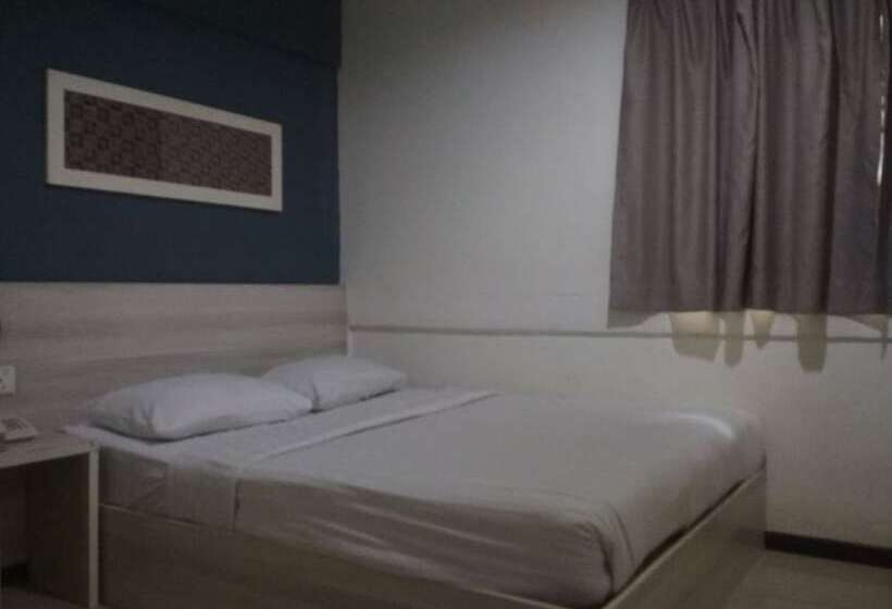 هتل Oyo 89903 Ms City