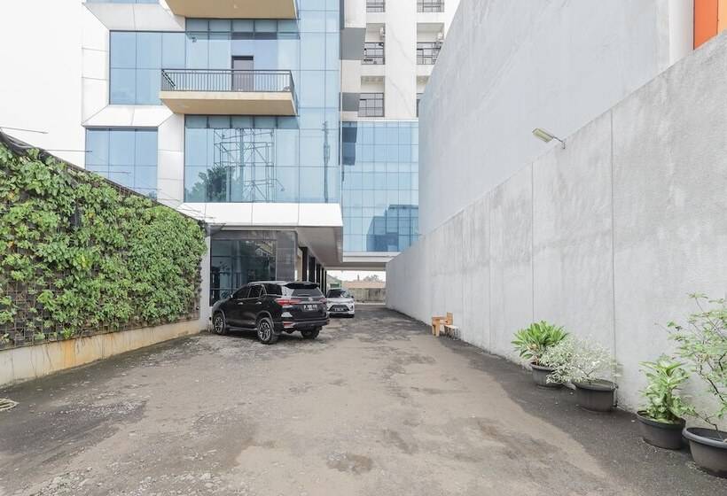 פנסיון Koolkost Near Gandaria City Mall