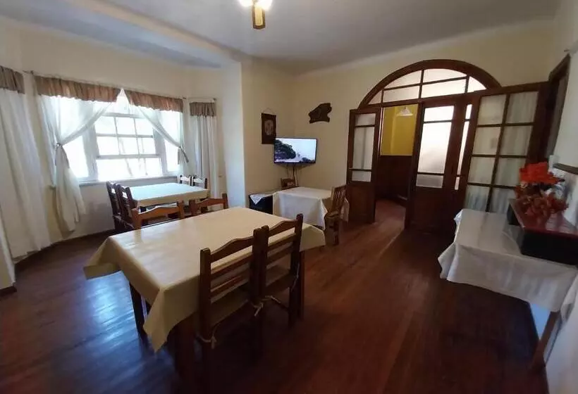 ユースホステル La Casona  Bv Hoteles