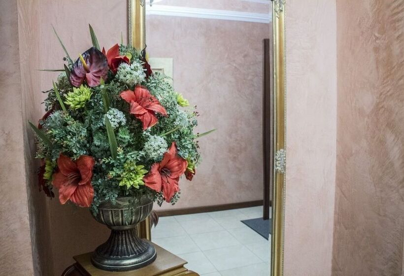 Apart Hotel Queen Margo