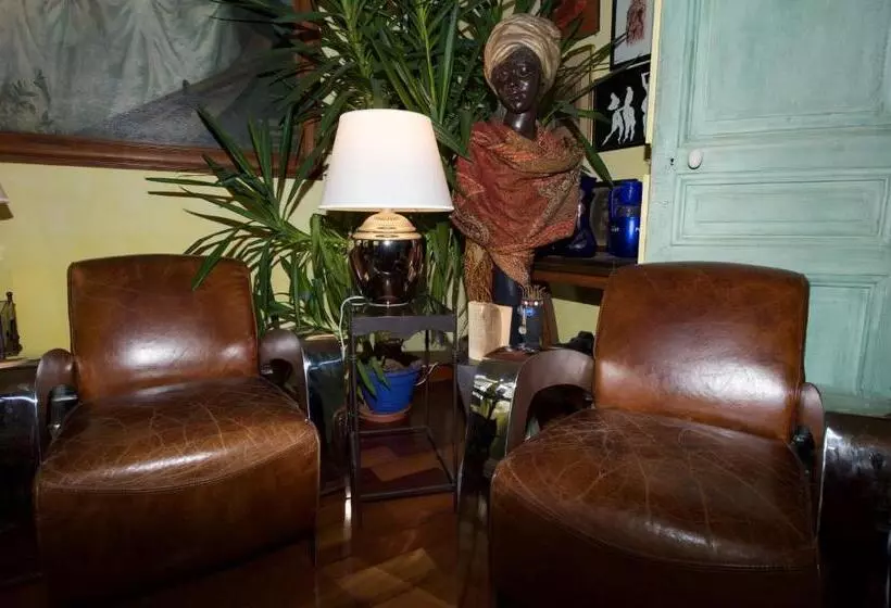 Aamiaismajoitus (B&B) Chambres D'hôtes Le Regent