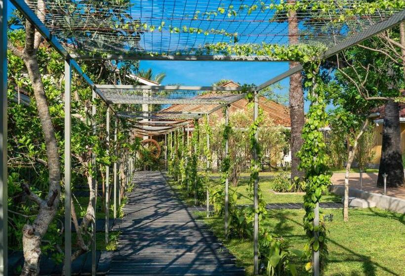 בית מלון כפרי Palmera Eco Resorts Nilaveli