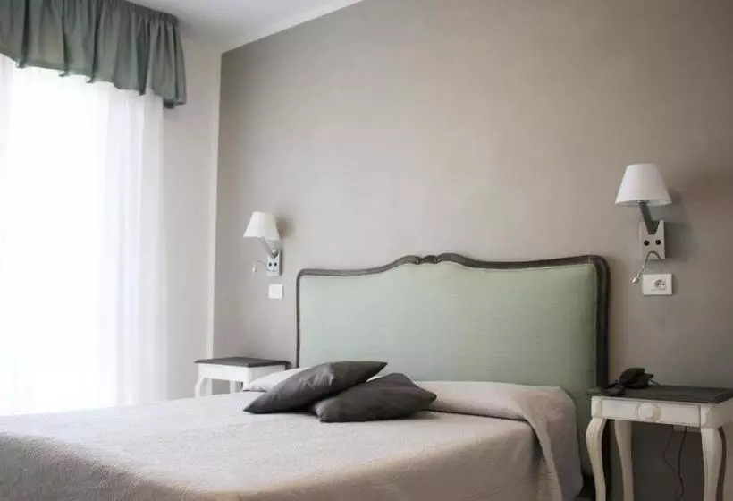 Hotelli Piccolo Mondo