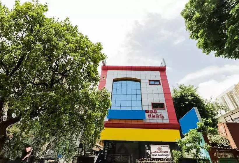 ホテル Akhil Residency