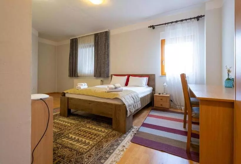 پانسیون Guesthouse Rose