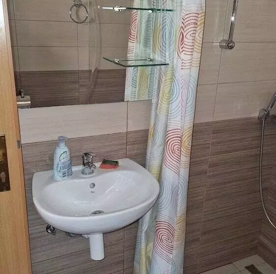 پانسیون Guesthouse Rose