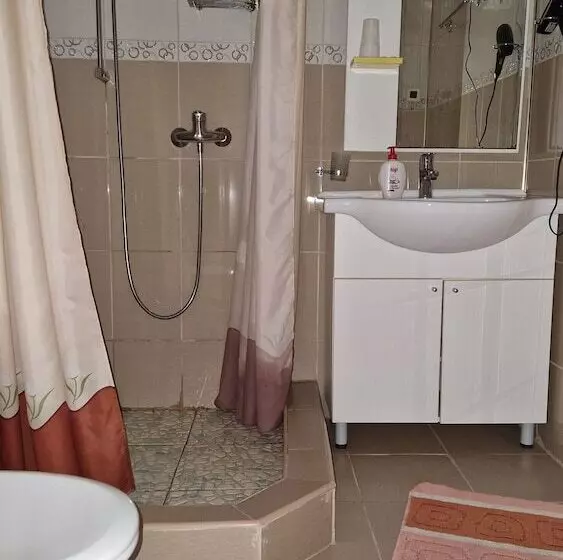 پانسیون Guesthouse Rose