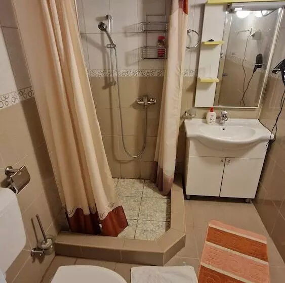پانسیون Guesthouse Rose