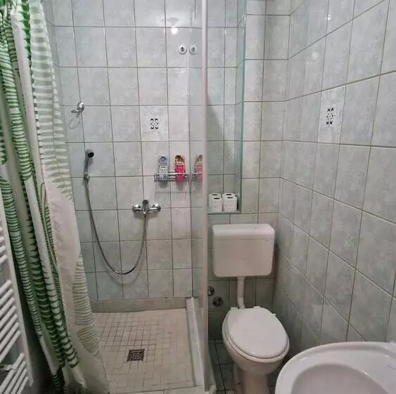 پانسیون Guesthouse Rose