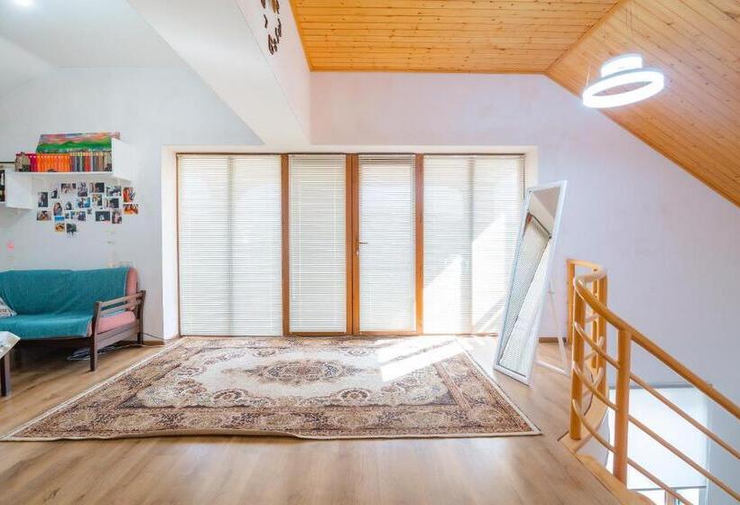 پانسیون Sweet Alvani