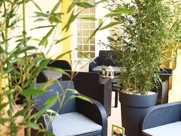 בית מלון כפרי Grand Hôtel De Bourbon Lancy Logis Restaurant Et Spa