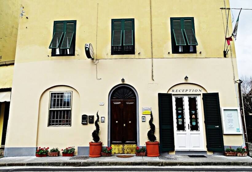 هتل Affittacamere Arancio