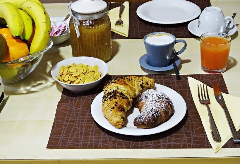 هتل Affittacamere Arancio