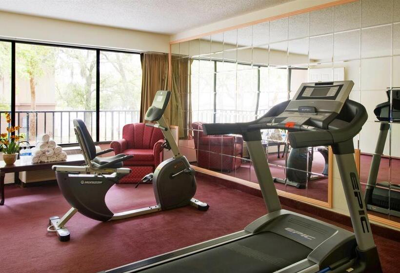 هتل Americas Best Value Inn & Suites Melbourne