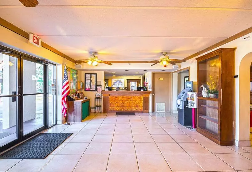 ホテル Americas Best Value Inn & Suites Melbourne