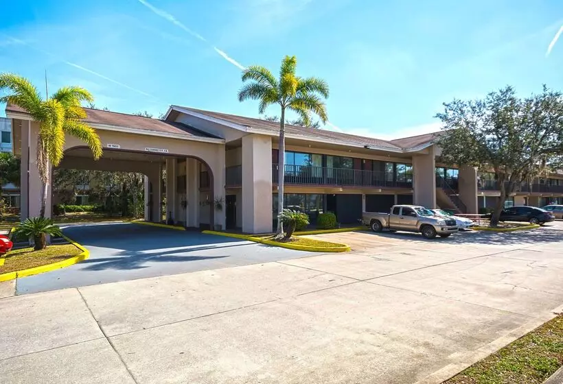 ホテル Americas Best Value Inn & Suites Melbourne