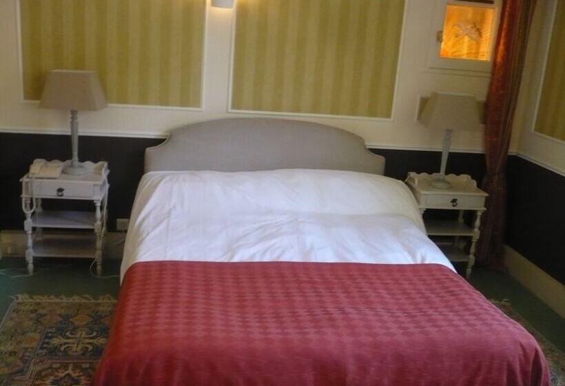 فندق Chateau D Ayres Hôtel & Spa